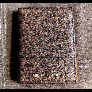 Michael Kors wallet - brand new!